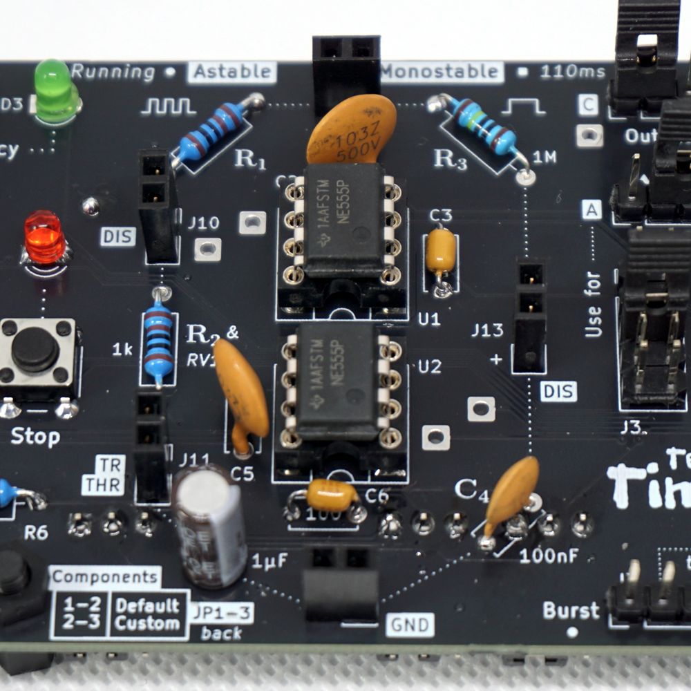 Astable and monostable 555-timers, both customizable